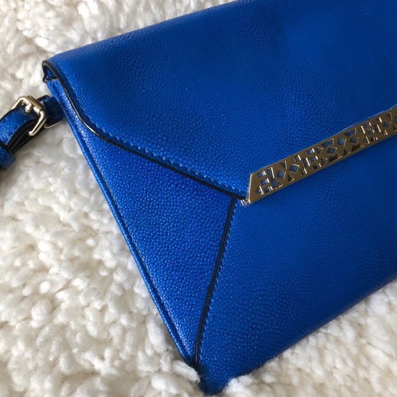Stella and dot Avalon clutch cobalt NWOT - Picture 4 of 4